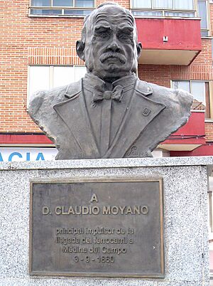 Archivo:Medina del Campo - Monumento a Claudio Moyano