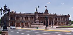 Archivo:Monterrey Palacio de Gobierno