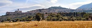 Archivo:Panorama-Assisi