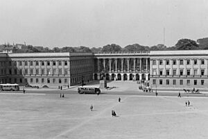 Archivo:Place de Saxe