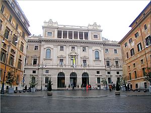 Archivo:Pontificia Università Gregoriana - Roma - Facciata 2