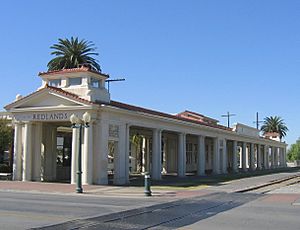 Archivo:Redlands train station