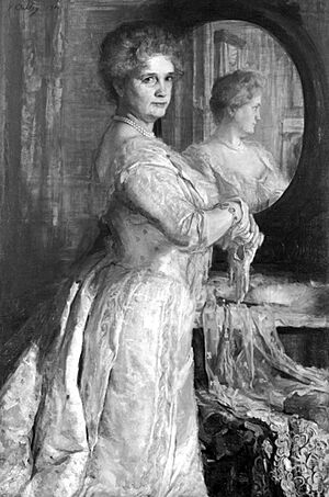 Archivo:Sarahlawrenceportrait