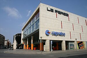 Archivo:Spain.Hospitalet.Centre.La.Farga.01