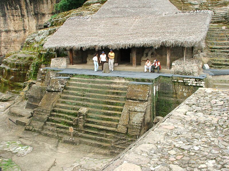 Templo Caucalli en Malinalco