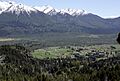 Villa Lago Rivadavia y cordillera de los Andes