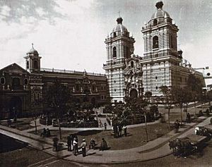 Archivo:Basilica of San Francisco in the early-20th century (Lima, Peru)