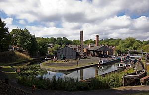 Archivo:Canal Basin , Black country living museum
