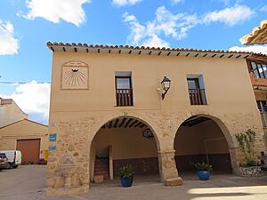 Archivo:Casa Consistorial de Abenfigo-Castellote (Teruel)