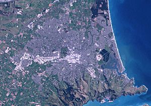 Archivo:Christchurch, New Zealand, NASA 2