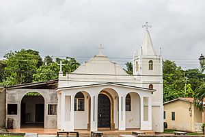 Iglesia San Isidro Labrador - Llano Largo.jpg