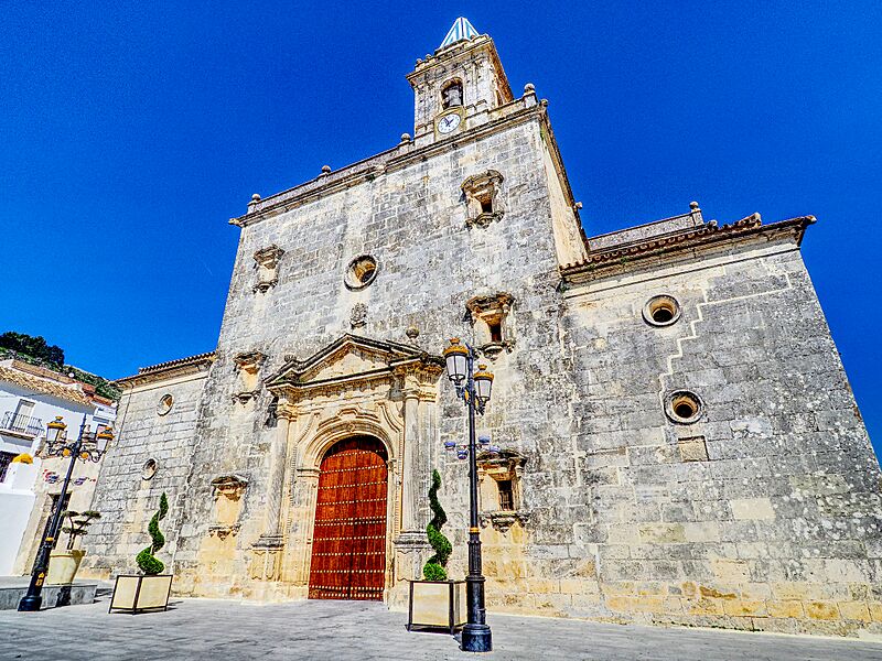 Iglesia de Santa María. Espera