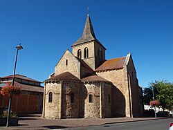 Lurcy-Lévis-FR-03-église-01.jpg