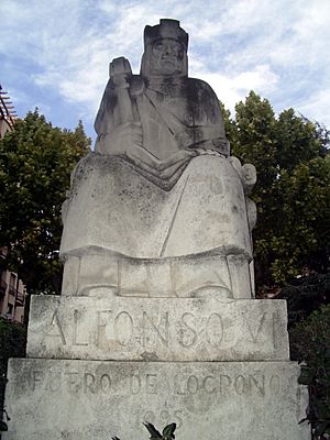 Archivo:Monumento-al-Fuero-de-Logro-o-en-el-Ayuntamiento