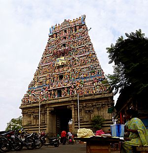 Archivo:Mylapore Kapaleeshwarar temple facade