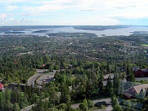 Archivo:Oslo from holmenkollen