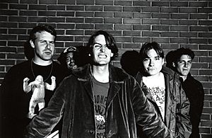 Archivo:Pavement, the band, in Tokyo