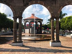 Quiosco de Juanacatlán.jpg