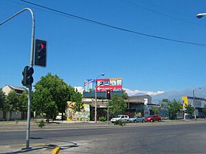 Archivo:Santiago Centro - Avenida Ñuble - 2010
