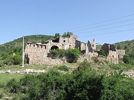 Ruinas de la población de Santa Coloma.