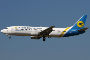 Archivo:Ukraine International Airlines Boeing 737-400 UR-GAM FRA 2012-9-8