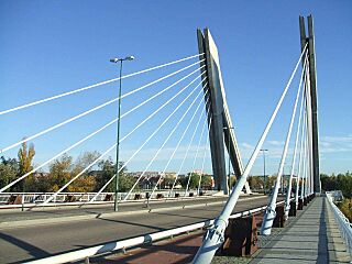 Valladolid - Puente de Hispanoamérica 2.jpg