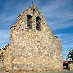 Archivo:Villamor-Iglesia-Campanas