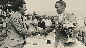 Archivo:1925 U.S. Amateur Watts Gunn and Bobby Jones