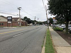 2018-09-08 13 14 33 View south along Morris County Route 665 (South Salem Street) at Washington Avenue in Victory Gardens, Morris County, New Jersey.jpg