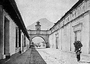 Archivo:Arcosantacatalina1897