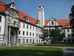 Archivo:Augsburg Fronhof Alter Bischofssitz