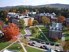Archivo:Dartmouth College campus 2007-10-20 09