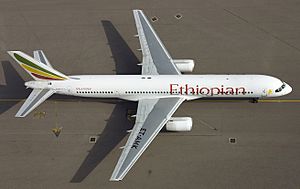 Archivo:Ethiopian Airlines Boeing 757-28A ET-AMK