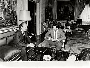 Archivo:Felipe González recibe al presidente de la Xunta de Galicia. Pool Moncloa. 30 de enero de 1985