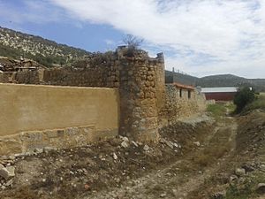 Archivo:Fuentegelmes Torre de la muralla