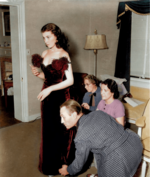 Archivo:Gone with the Wind red dress fitting