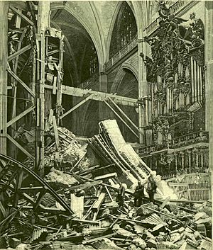 Archivo:Hundimiento catedral sevilla