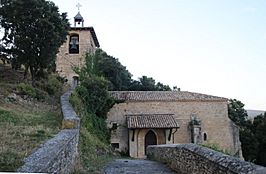 Iglesia de San Juan Evangelista - Iruñela (exterior).jpg