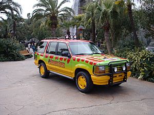 Archivo:Jurassic Park car