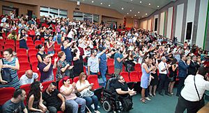 Archivo:Kanatsız Güvercinler, Nicosia Theatre Festival, AKKM