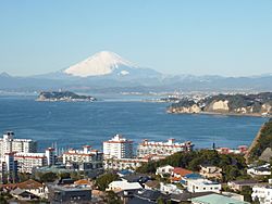 Archivo:Mt. Fuji from Hiroyama Ｐａｒｋ (Zushi)