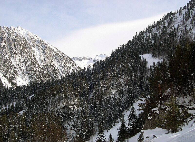 Pyrénées enneigées, Hautes-Pyrénées