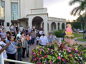 Archivo:Santa Marian Kamalen Day