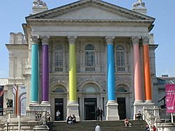 Archivo:Tate Britain decorated for Days Like These exhibition