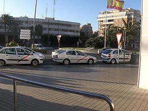 Archivo:Taxis Almería