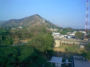 Archivo:Vista del Cerro Santa Rosa