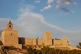 Archivo:Alcazaba de Antequera2