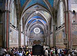Basilica di San Francesco interno navata