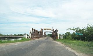 Bridge over Guayquiraró River.jpg