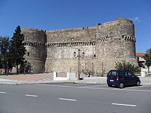 Archivo:Castello Aragonese di Reggio Calabria